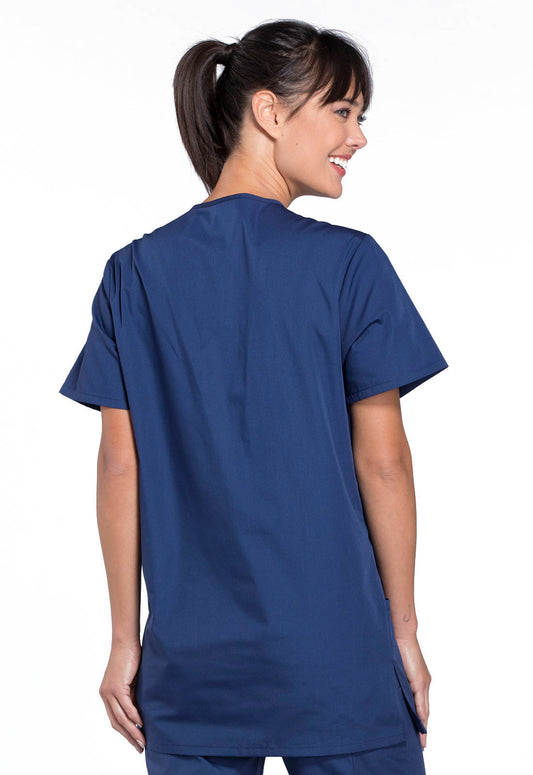 Unisex Traditional Fit V-Neck 3-Pocket Top (4876)