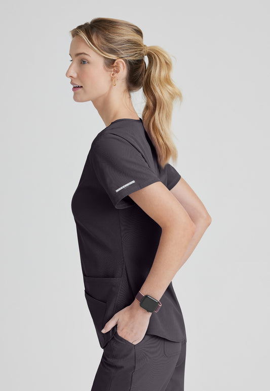 Women's Breeze 3-Pocket Curved V-Neck Top (SK101)