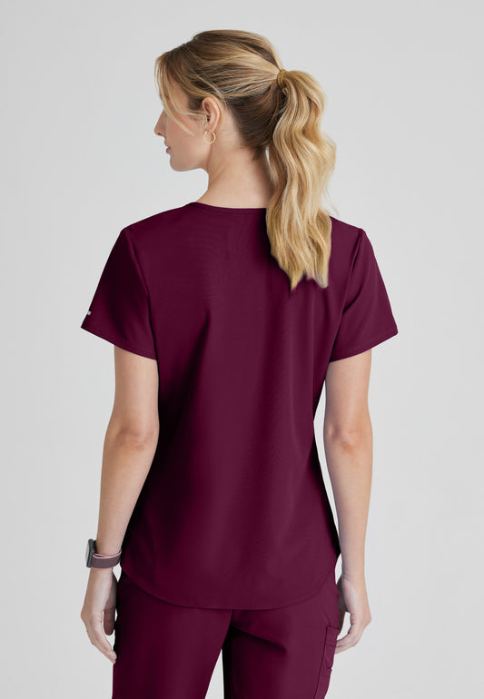 Women's Breeze 3-Pocket Curved V-Neck Top (SK101)