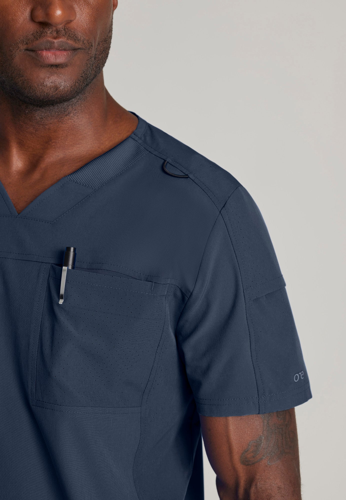 Men's Velocity 2 Pocket Ribbed V-neck Top (BOT195)