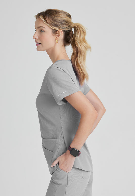 Women's Breeze 3-Pocket Curved V-Neck Top (SK101)